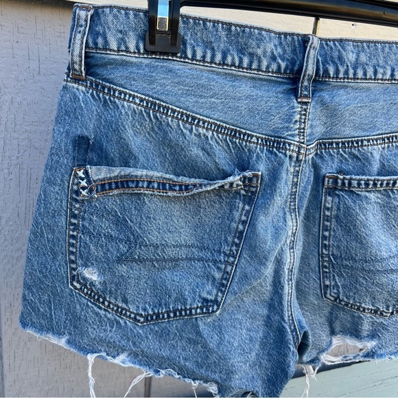 American Eagle Outfitters Blue Jean Shorts Frayed Hem - Picture 4 of 6